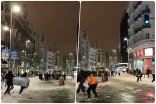 Snowballs fly as Madrileños make most of cold snap in Spain