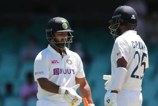 India vs Australia 3rd Test, Day 5 : IND three down at lunch