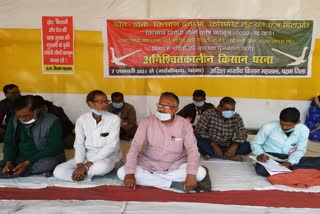 Indefinite protest continues in support of farmer movement in Patna