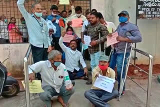 handicapped protest  in hyderabad malakpet