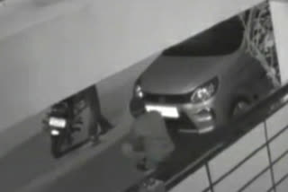 Thieves stole tire of new car of civil engineer posted in PHE department in Mahalaxmi Nagar