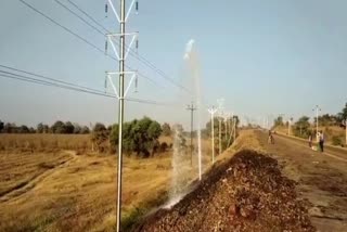 Digras Manora water pipeline burst