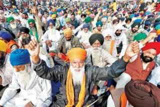 farmer from punjab has attempted suicide by consuming poison on the singhu border