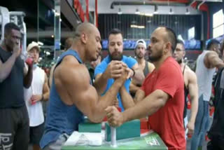 American body builder vs Indian arm wrestler