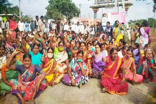 Villagers deployed on the road at Banda Charlapally in Siddipet zone