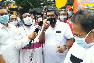 jacobites assembly march  Thiruvananthapuram  യാക്കോബായ സമരം  സഭാംഗങ്ങൾ നിയമസഭയിലേക്ക് മാർച്ച് നടത്തി  തിരുവനന്തപുരം  അവകാശ സംരക്ഷണത്തിന് നിയമനിർമാണം
