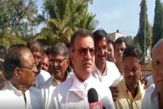 athani-mla-mahesh-kumatalli-reaction-about-covid-vaccine