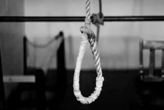 Retired officer commits suicide by hanging in Bhawar Kuan police station area of Indore