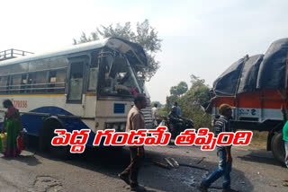 bus attack  lorry tanker in Khammam dist.