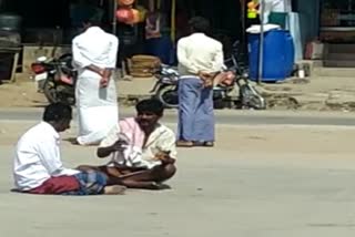 drinks party on the road at chitradurga