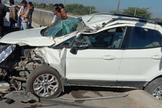 car accident of magistrate shivani, chittorgarh latest hindi news