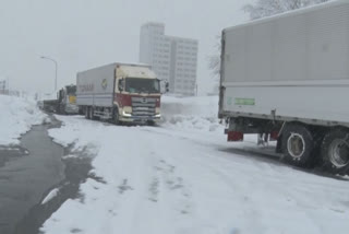 traffic resumes in france post snowfall