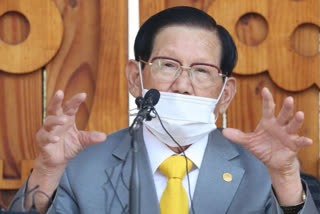 South Korean sect leader acquitted over virus cases