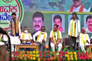 minister-kota-srinivasa-poojary-comedy-in-bjp-jana-sevaka-convention