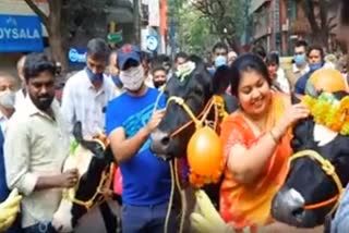MLA Soumya Reddy celebrates Sankranthi along with civil workers
