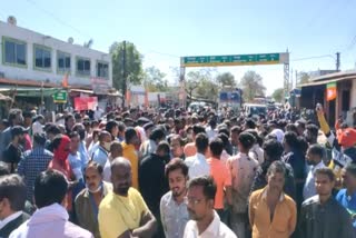 villagers-protested-in-kota-on-construction-of-ratanpur-state-highway-road-in-bilaspur