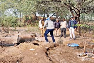 Death by drinking poisonous liquor in Bharatpur, Poisonous liquor, bharatpur latest news, भरतपुर न्यूज, भरतपुर शराब कांड, जहरीली शराब पीने से मौत, शराब की भट्टियां नष्ट