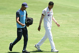 IND vs AUS: Navdeep Saini complains of groin pain, goes off field