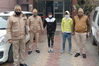 Two vicious snatchers caught with buyers mobile and scooty recovered in nandnagri