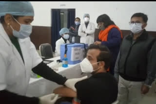 Corona vaccination preparations complete at Hoshangabad Shyama Prasad Mukherjee Hospital