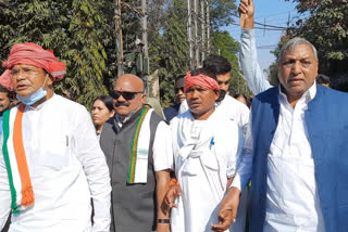 congress-leader-satyanarayan-sharma-injured-in-farmer-protest-in-raipur
