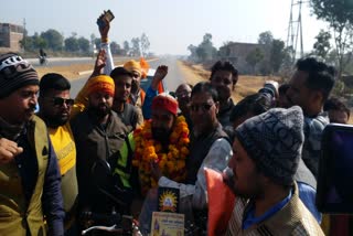 Ratnesh Pandey arrives in Niwari
