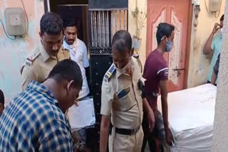 illegal-gutka-worth-rs-11-lakh-seized-at-ulhasnagar-in-thane