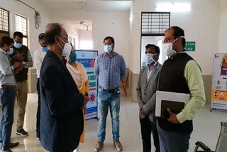 state-health-department-inspected-team-inspected-vaccination-centers-in-janjgir-champa