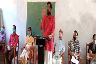 ജില്ലയിൽ ജീവനി പദ്ധതിക്ക് തുടക്കമായി  ജീവനി പദ്ധതിക്ക് തുടക്കമായി  ജീവനി പദ്ധതിക്ക് തുടക്കം  ജീവനി പദ്ധതി  ജീവനി  വിദ്യാര്‍ഥികളുടെ മാനസിക ആരോഗ്യം  ഉന്നത വിദ്യാഭ്യാസ വകുപ്പ്  തൃത്താല ഗവ. ആര്‍ട്‌സ് ആന്‍ഡ് സയന്‍സ് കോളജ്  തൃത്താല ബ്ലോക്ക് പഞ്ചായത്ത്  ആരോഗ്യ വിദ്യാഭ്യാസ സ്‌റ്റാൻഡിങ് കമ്മിറ്റി ചെയര്‍മാന്‍  കൗണ്‍സലിംഗ്  jeevani programme started in palakkad  jeevani programme started  jeevani programme  jeevani  palakkad