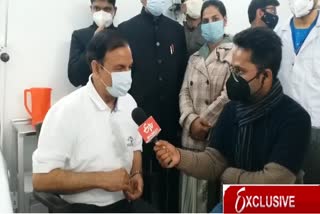Gautam Budh Nagar MP Dr. Mahesh Sharma gets Corona vaccine