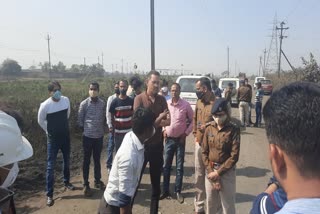 miscreants-rob-20-lakh-rupees-from-cashier-of-maa-kulargarhi-plant-in-urla-of-raipur