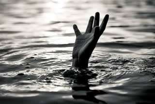 Two drowned in Nelliyampathi  Accidental death again Nelliyampathi; Two tourists drowned  Accidental death again Nelliyampathi  Accidental death  Nelliyampathi  Two tourists drowned  tourists drowned  തമിഴ്‌നാട് തിരുപ്പൂർ സ്വദേശികൾ  നെല്ലിയാമ്പതി  നെല്ലിയാമ്പതിയിൽ വീണ്ടും അപകടമരണം  മുങ്ങി മരിച്ചു  നെല്ലിയാമ്പതി മണ്ണാത്തിപ്പാലം  നെല്ലിയാമ്പതി വിക്‌ടോറിയ വെള്ളച്ചാട്ടം  പാലക്കാട്  palakkad