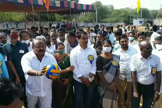 Minister of State Gangula Kamalakar inaugurated the joint district volleyball tournament at Chopdandi in Karimnagar district