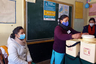 corona-vaccination-process-started-in-lahaul-spiti