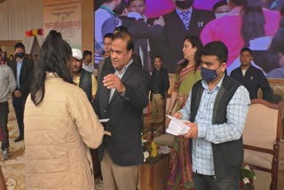 minister-himanta-bishwa-sarma-felicitated-student-at-amingaon