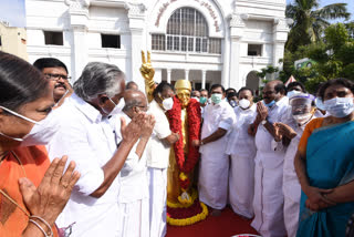 MGR birthday celebration at AIADMK office