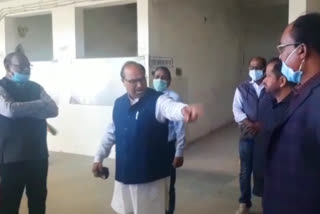 Congress leader uproar video in covid vaccination center goes viral in jashpur