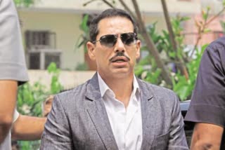 rovert vadra