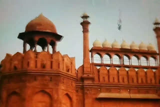 red fort closed for tourists due to bird flu