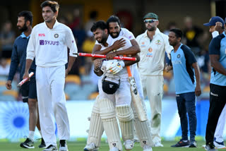 ind-vs-aus-tendulkar-sehwag-lead-praises-for-indian-team-after-historic-win