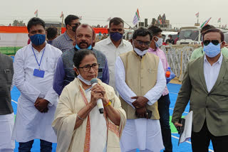 Central government should declare January 23 as a national holiday said Mamata Banerjee