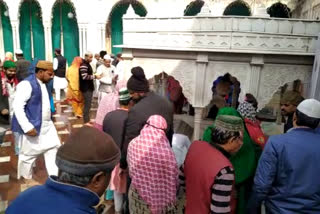 ghusl performed on the fifth day of urs in bareilly