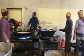 langar-service-started-on-prakash-parv-in-patna