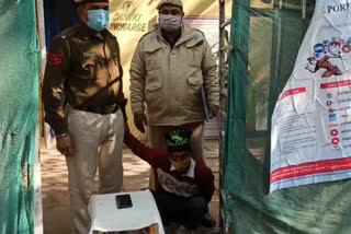 Lahori Gate Police arrested snatchers in delhi