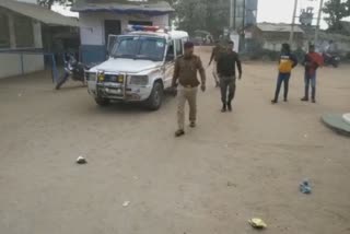 मौके पर पहुंची पुलिस