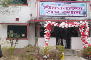 Empty bottle of liquor found in premises of Sadar Hospital in Nalanda