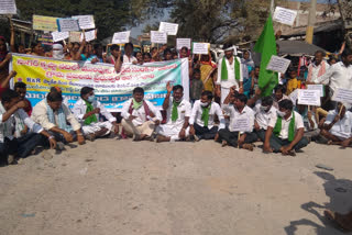 sunkishala thanda people protest on sagar haliya road for water