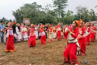 deuri-bihu-at-narayanpur-lokhimpur