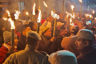 massive-protest-in-tinsukiya