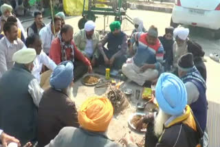 farmers organised Havan Yagya at shambhu toll plaza in ambala